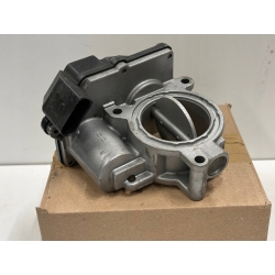 Przepustnica powietrza AUDI A8 D3 A8 D4, Q7 VW TOUAREG 4.2D 057128063D B E