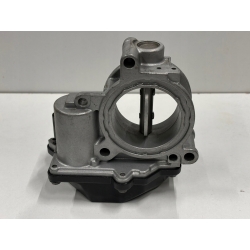 Przepustnica powietrza AUDI A8 D3 A8 D4, Q7 VW TOUAREG 4.2D 057128063D B E