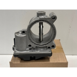 Przepustnica powietrza AUDI A8 D3 A8 D4, Q7 VW TOUAREG 4.2D 057128063D B E